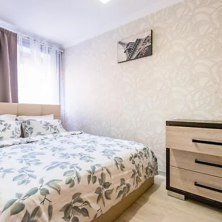 Flatcomfort Nezavisimosti 23 Apartment