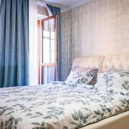 Flatcomfort Nezavisimosti 23 Apartment *